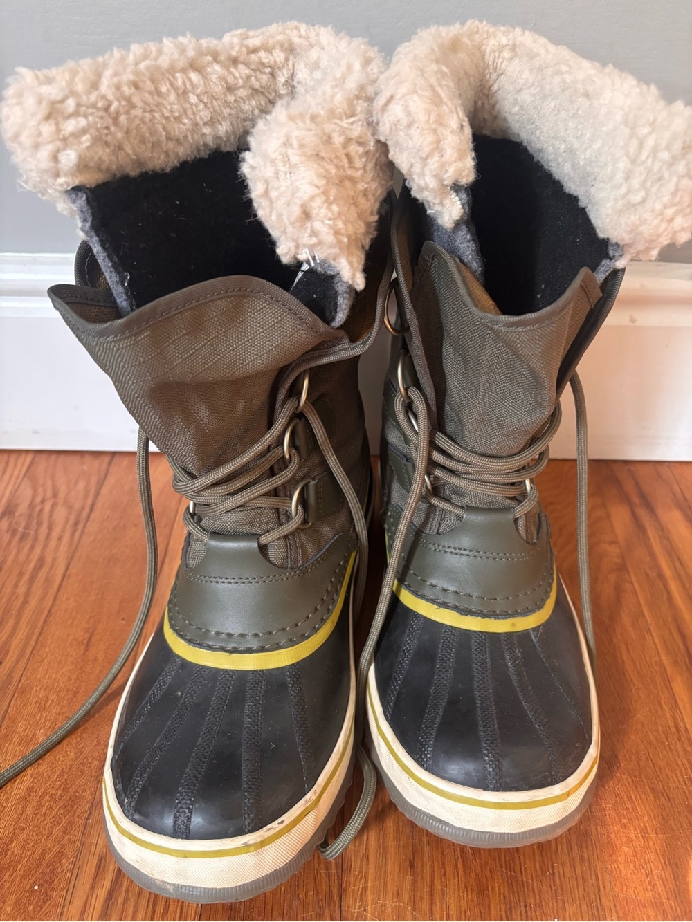Women’s Sorel Waterproof Winter Boots with Sherpa Lining